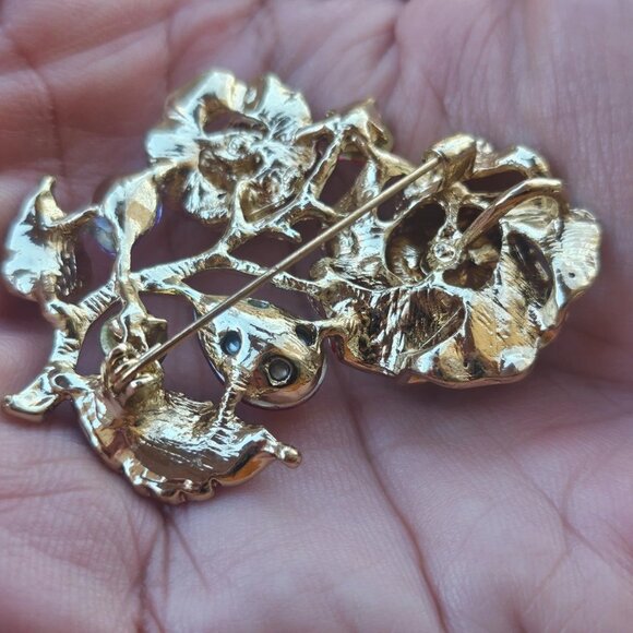 Fashion Pin Brooch Multi Color Crystals Accent Flower Pin Fashion Jewelry New - Picture 9 of 10